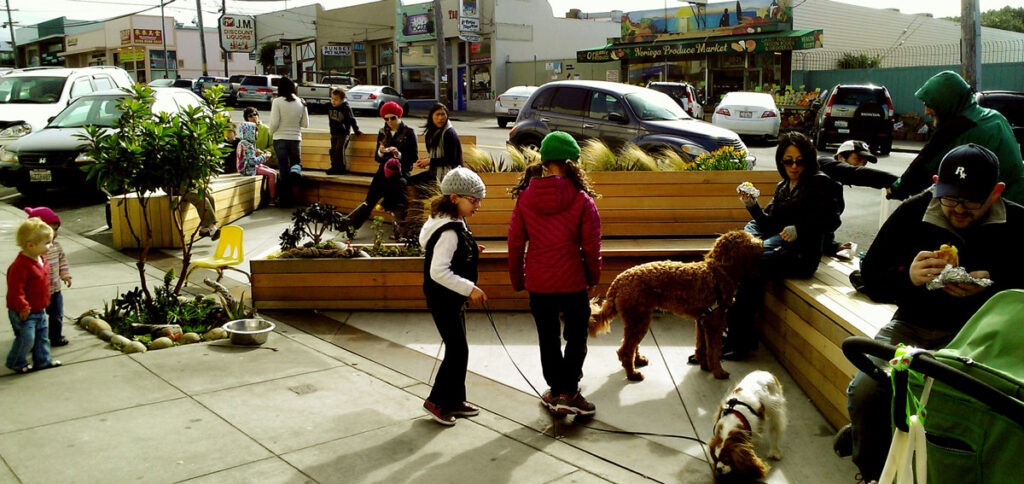 Parklet at 3876 Noriega Street. Photo by the San Francisco Planning Department